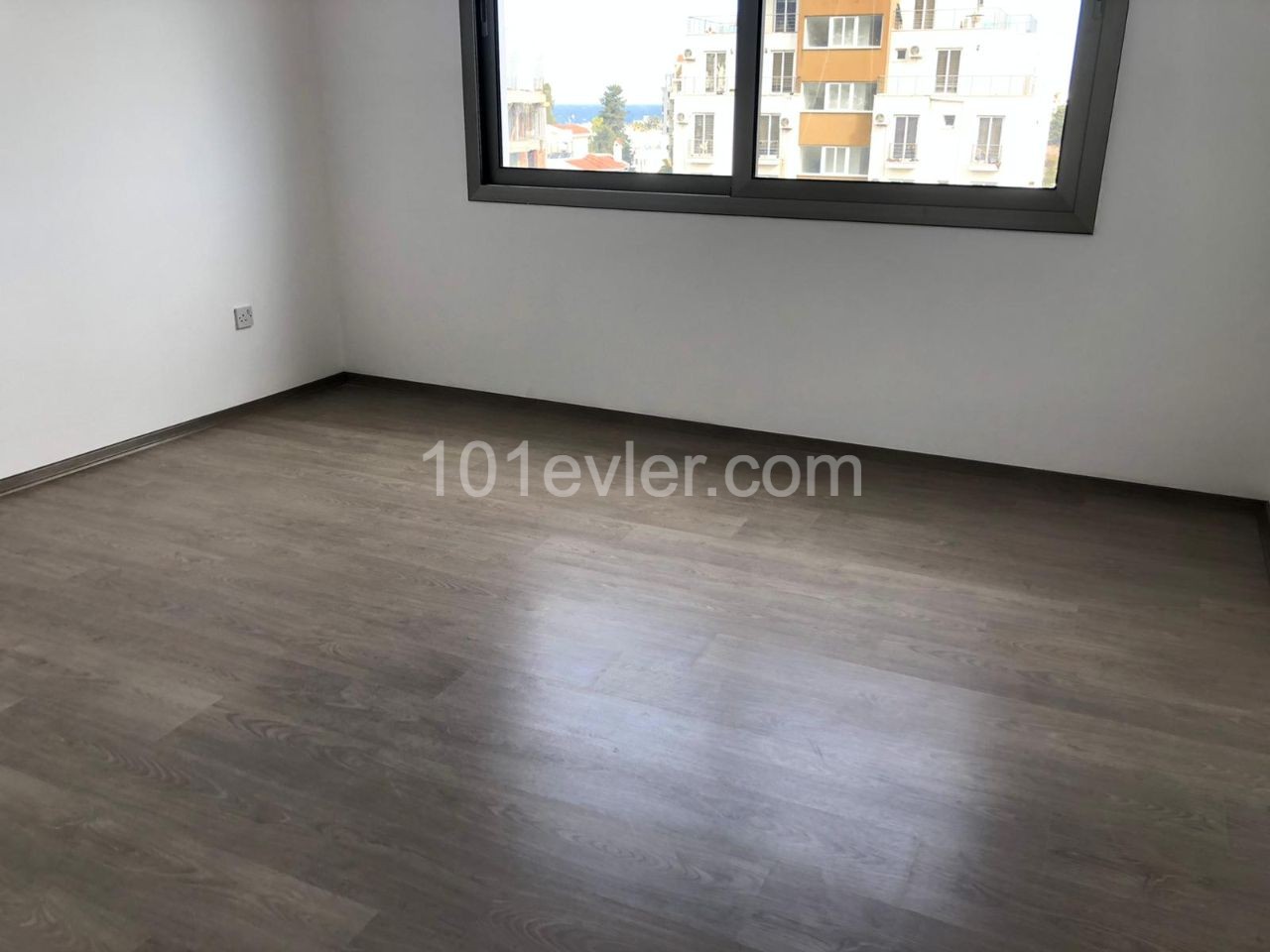 3 Bedroom Flat for sale 120 m² in Girne Merkez, Girne, North Cyprus