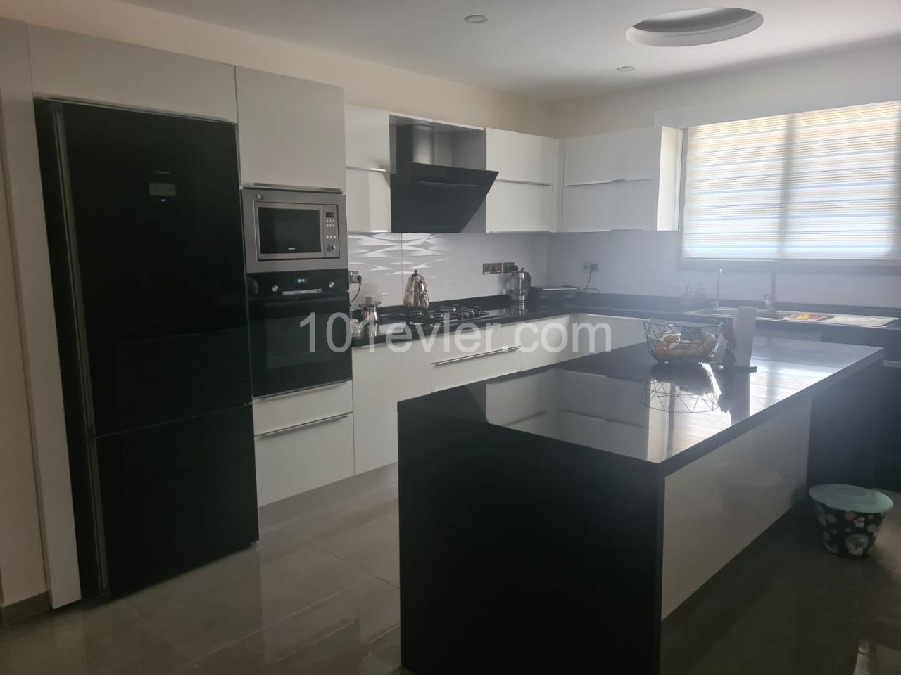 Girne Merkez Satılık Penthouse 3 1