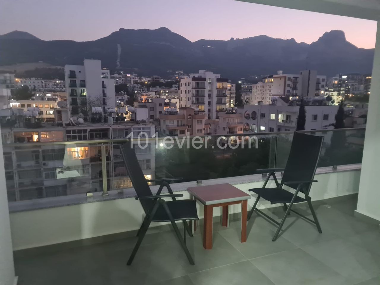 Girne Merkez Satılık Penthouse 3 1