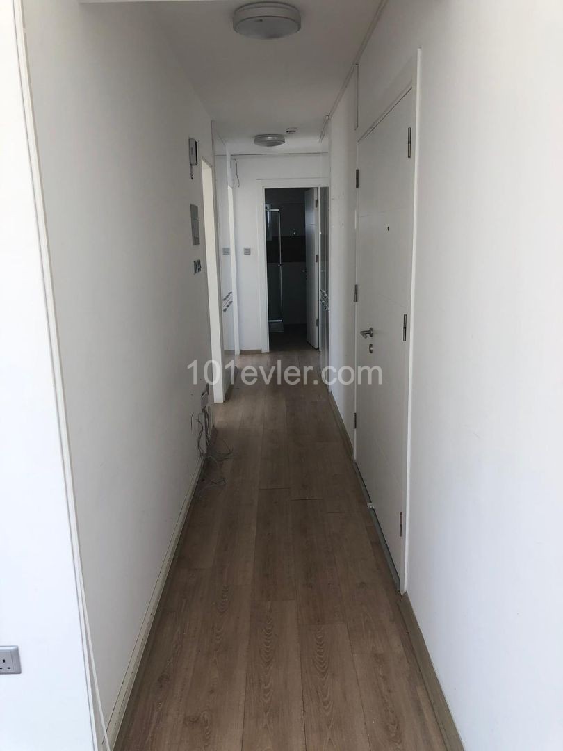 Girne Merkez Kiralık Daire 3 1