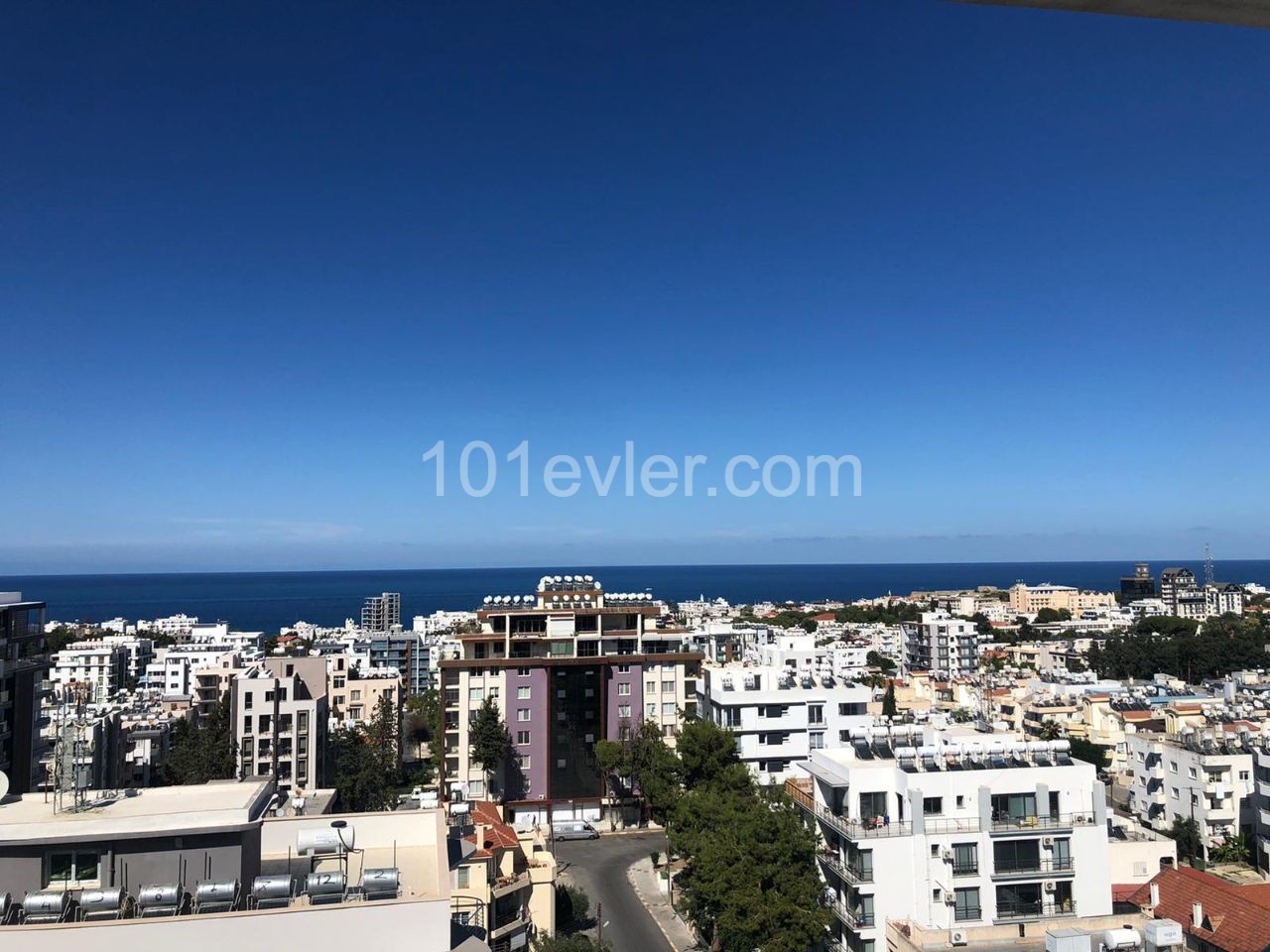 3 Bedroom Flat for sale 100 m² in Girne Merkez, Girne, North Cyprus