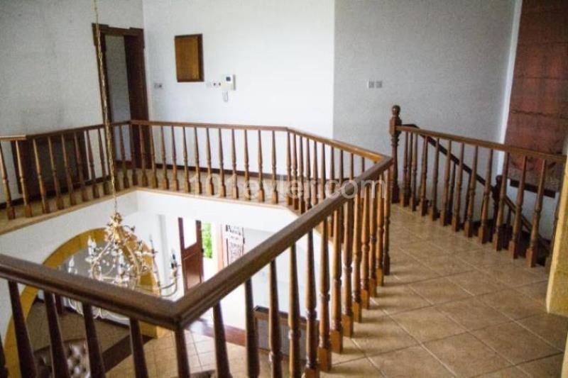 Villa Zu Verkaufen In Nikosia Yenikent 3 + 1 ** 