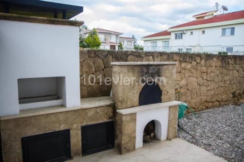 Villa Zu Verkaufen In Nikosia Yenikent 3 + 1 ** 