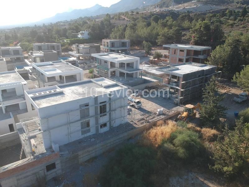 Kyrenia Center Villa For Sale 4+1