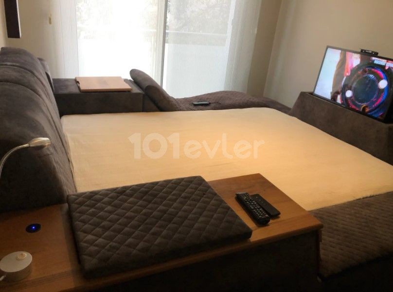 Kyrenia City Centere Apartment 2+1 For Daily Rent