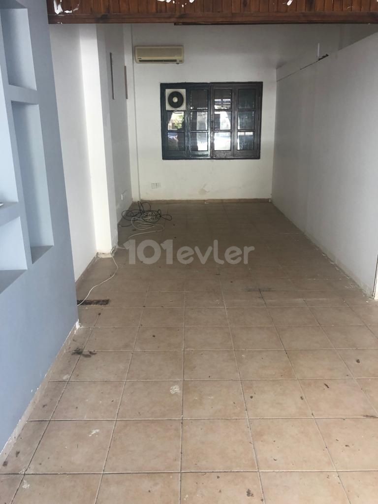 Girne Merkez Kiralık Ofis Dükkan