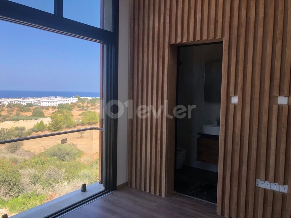 Kyrenia Yesiltepe Villa For Sale 4+1