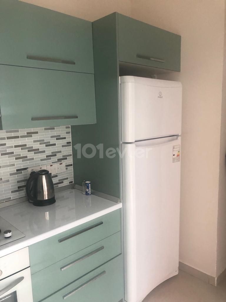 Girne Merkezde Günlük Kiralık 2+1 Havuzlu Rezistans