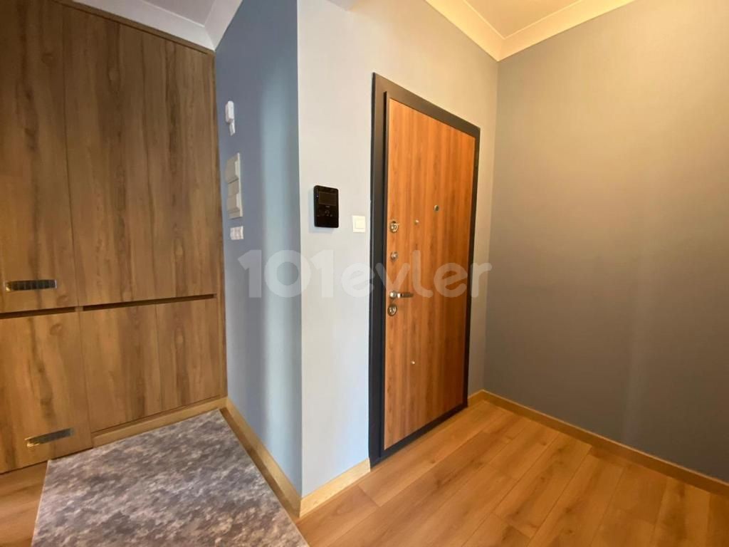 Girne Merkezde Kiralık Penthouse 2+1