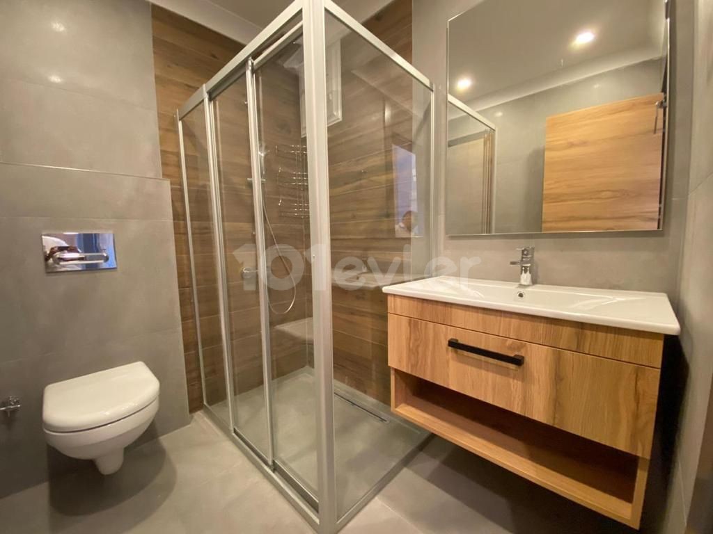 Girne Merkezde Kiralık Penthouse 2+1