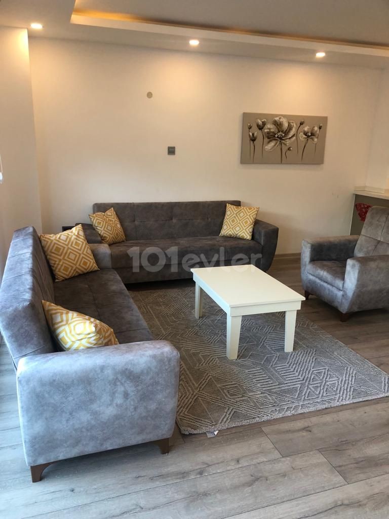 Kyrenia City Center Flat For Rent 1+1