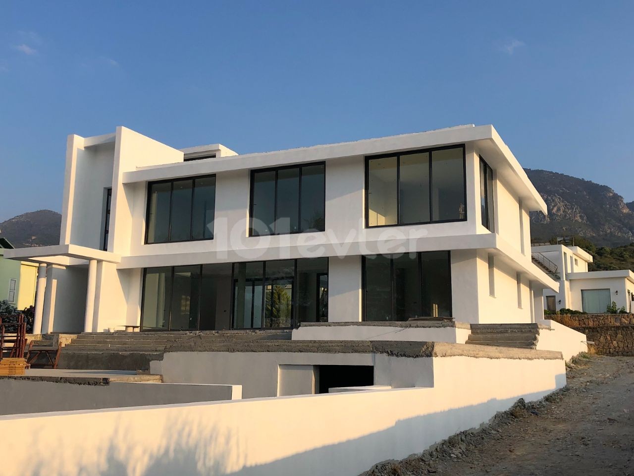 Villa Zum Verkauf In Kyrenia Doganköy 3 + 1 ** 