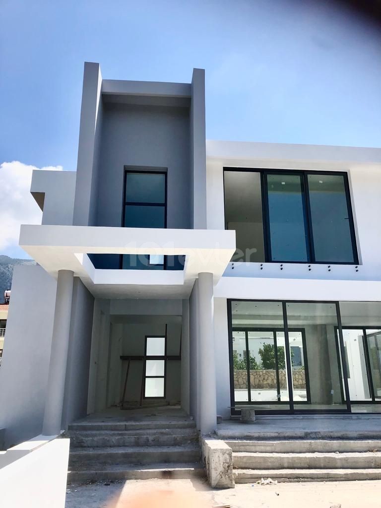 Kyrenia Dogankoy Villa for Sale 3+1