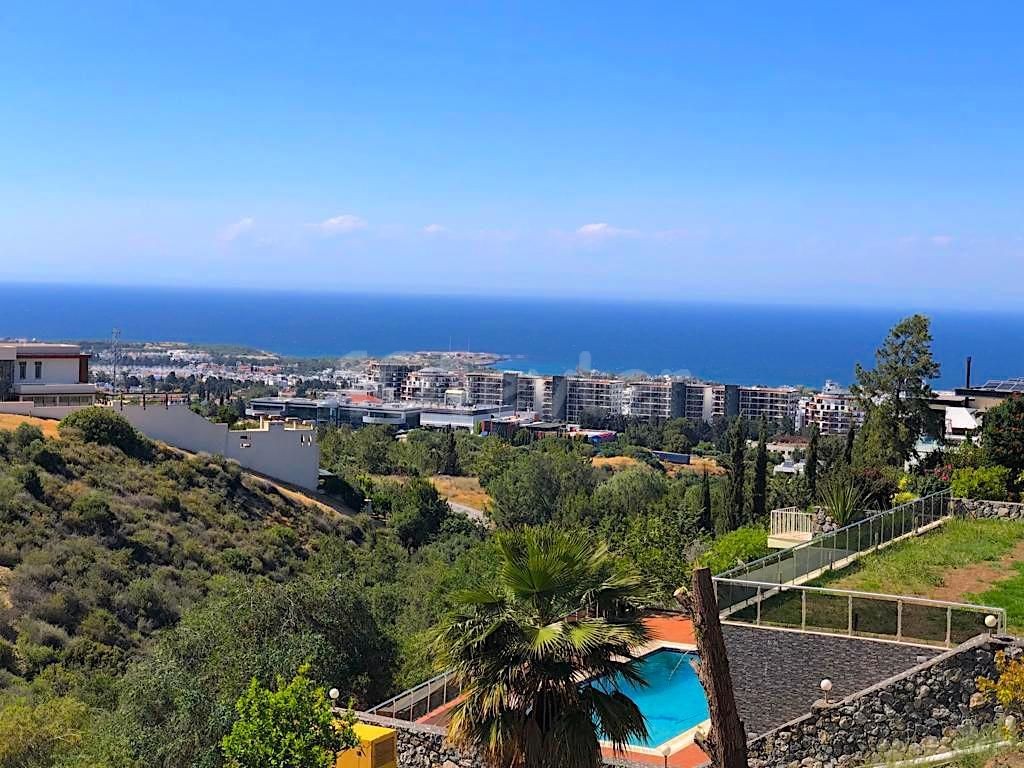 Girne Yukarı Girne Satılık Villa 4+1