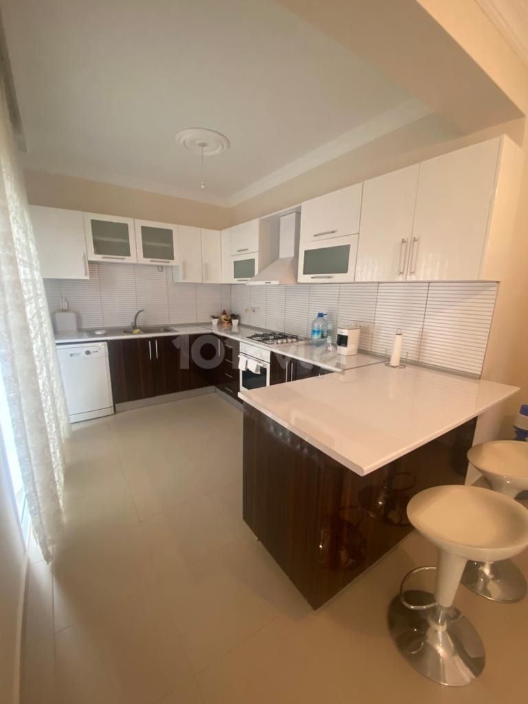 3+1 Flat for Rent Near Barbaroslar Market in Kyrenia Center