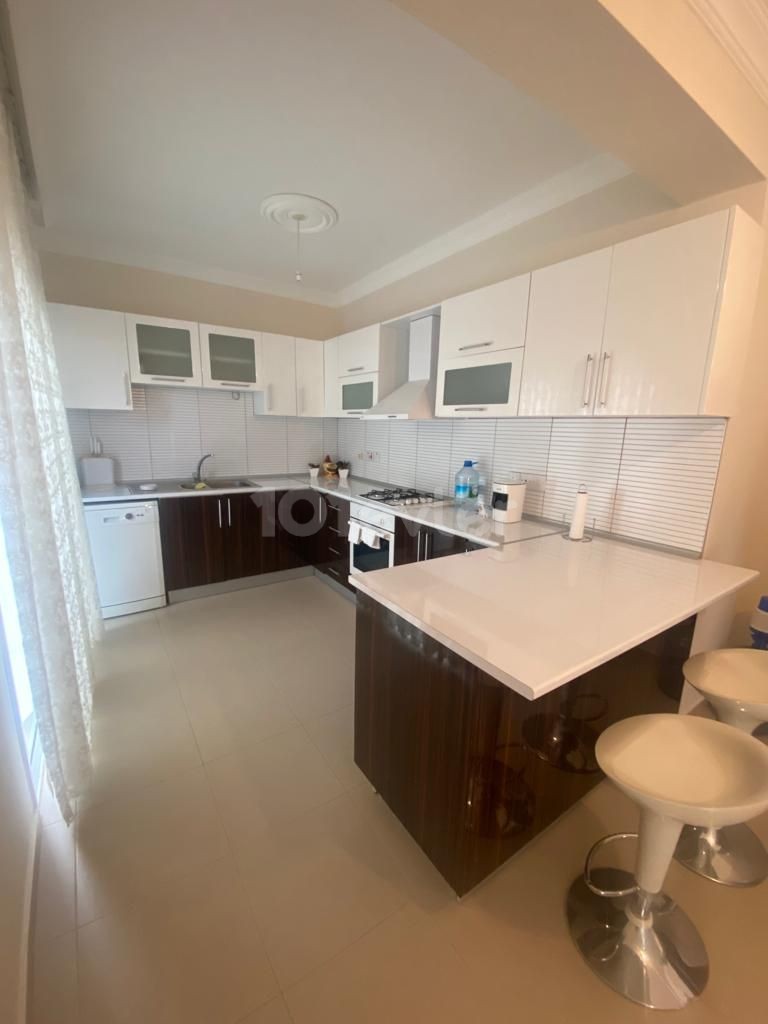 3+1 Flat for Rent Near Barbaroslar Market in Kyrenia Center