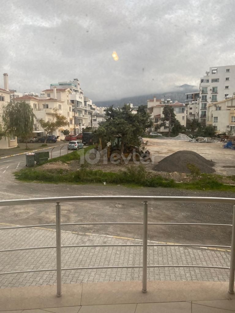 3+1 Flat for Rent Near Barbaroslar Market in Kyrenia Center