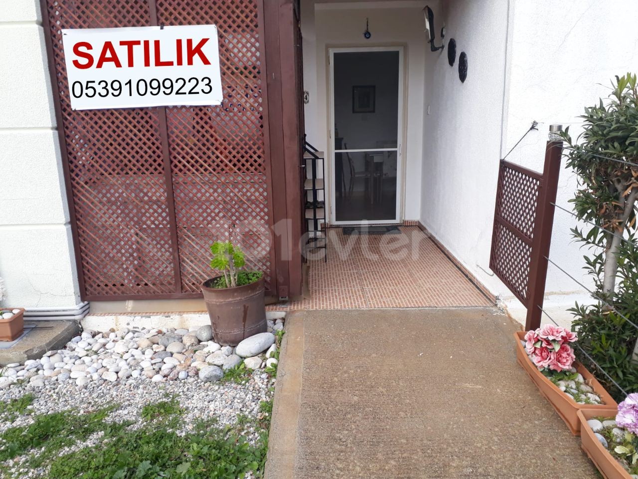 Wohnung Zu Verkaufen In Kyrenia Esentepe 2 + 1 ** 