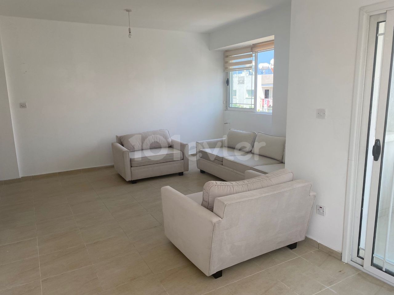 3+1 Unfurnished Flat for Rent in the Center of Kyrenia