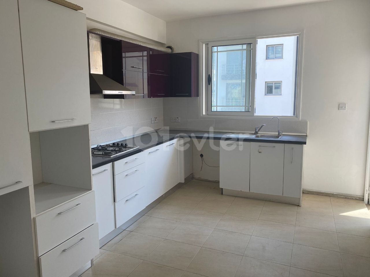 3+1 Unfurnished Flat for Rent in the Center of Kyrenia