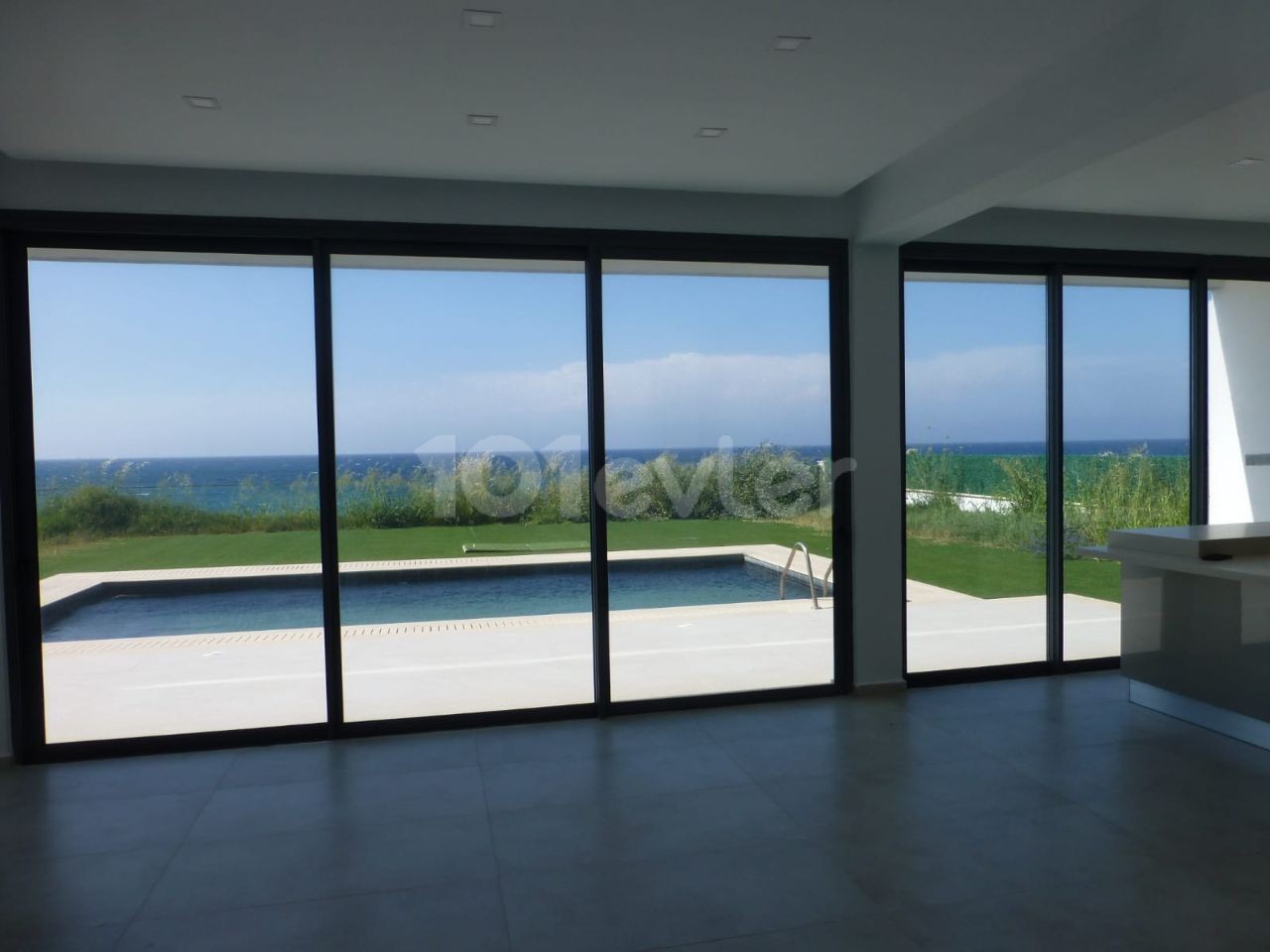 Kyrenia Karsyaka Seafront Villa For Sale 4+1