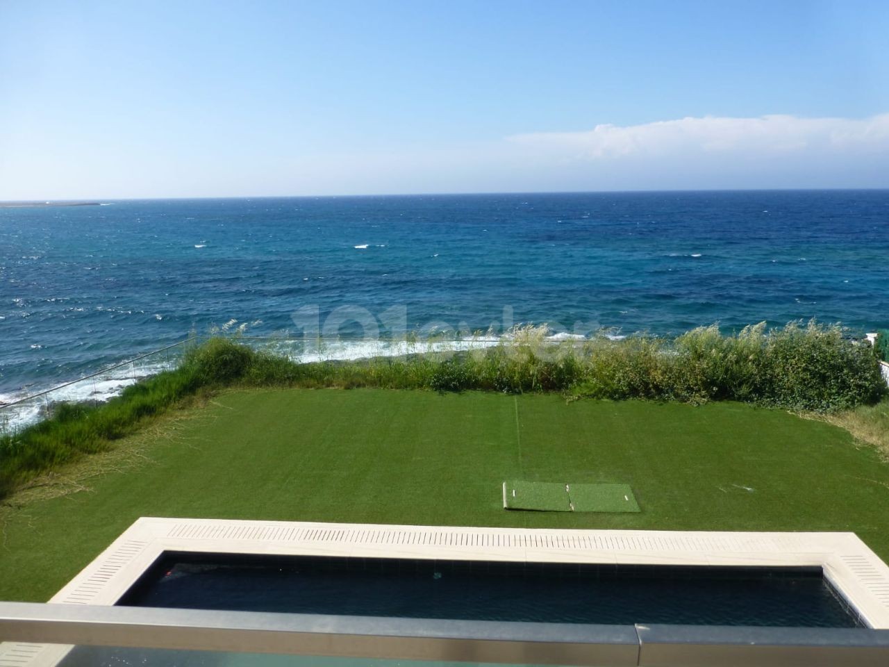 Villa Am Meer Zu Verkaufen In Kyrenia Karsiyaka 4 + 1 ** 