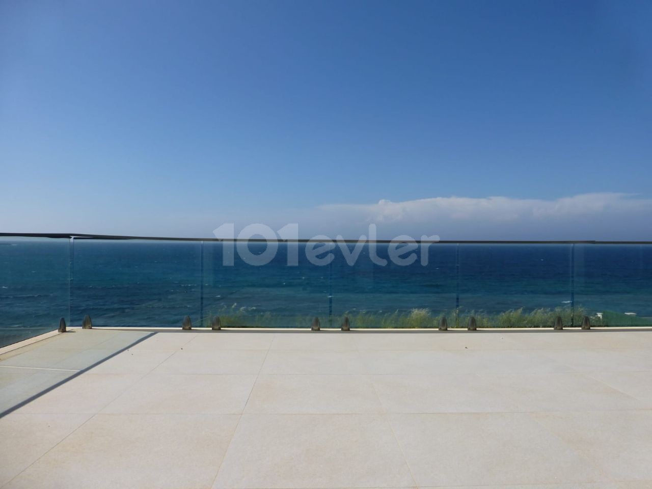 Kyrenia Karsyaka Seafront Villa For Sale 4+1