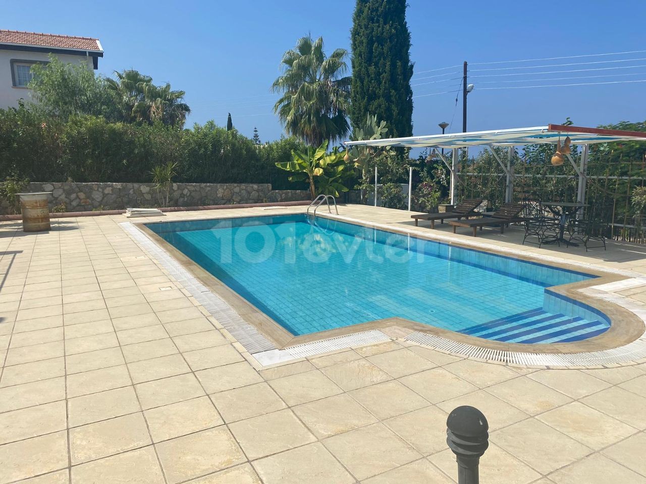 Short Term Rental Villa with Private Pool in Karsiyaka, Girne