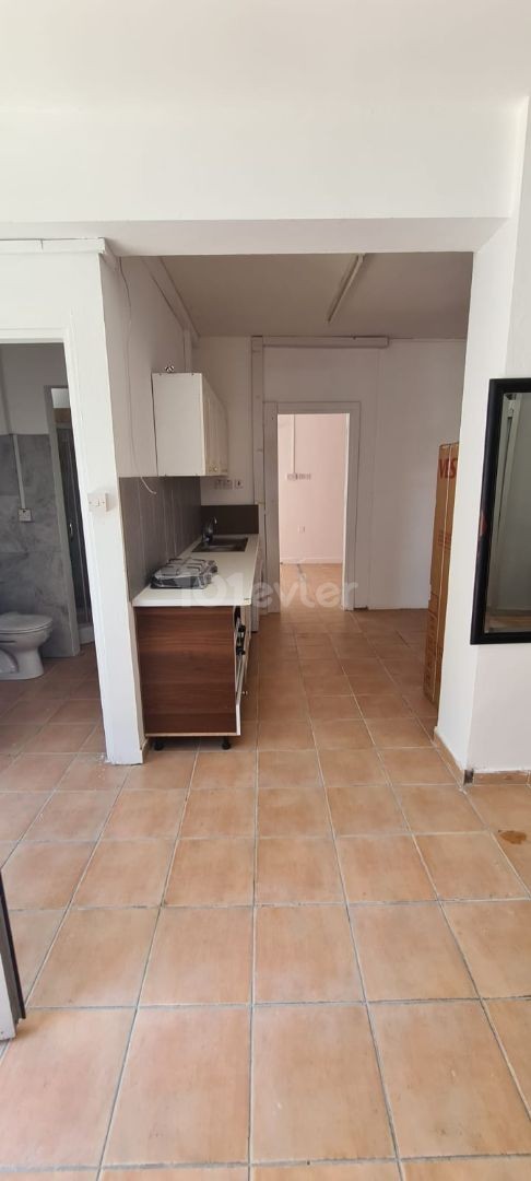 Girne Bellapais İlim Üniversitesi Yakını Kiralık 3+1 Daire