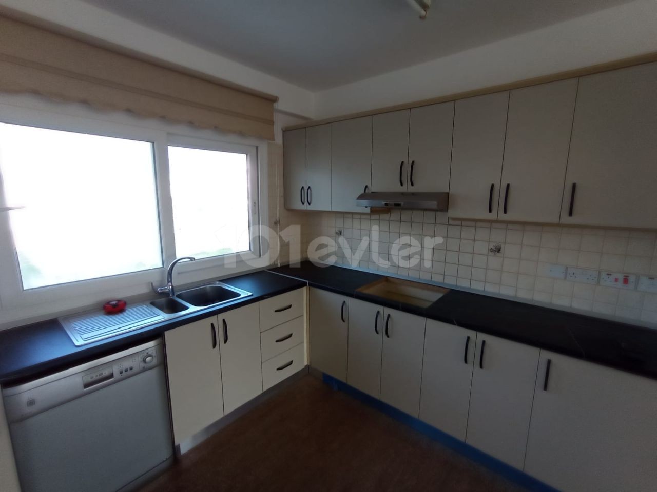 Nicosia Yenikent Flat For Sale 3+1