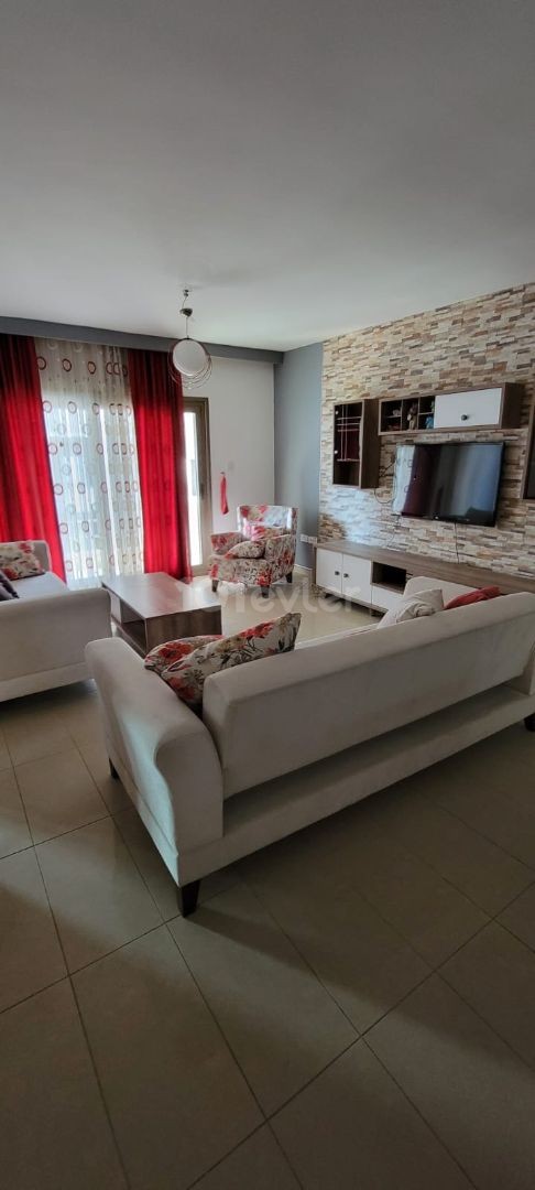 2+1 Flat For Rent In Kyrenia Center