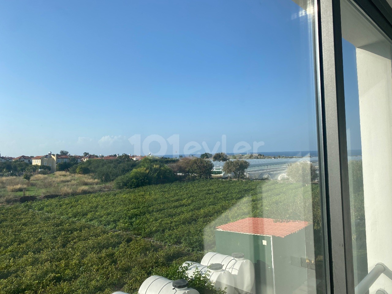 Girne Alsancak Özel Teras Kullanım Alanlı Kiralık EŞYASIZ 2+1 Daire