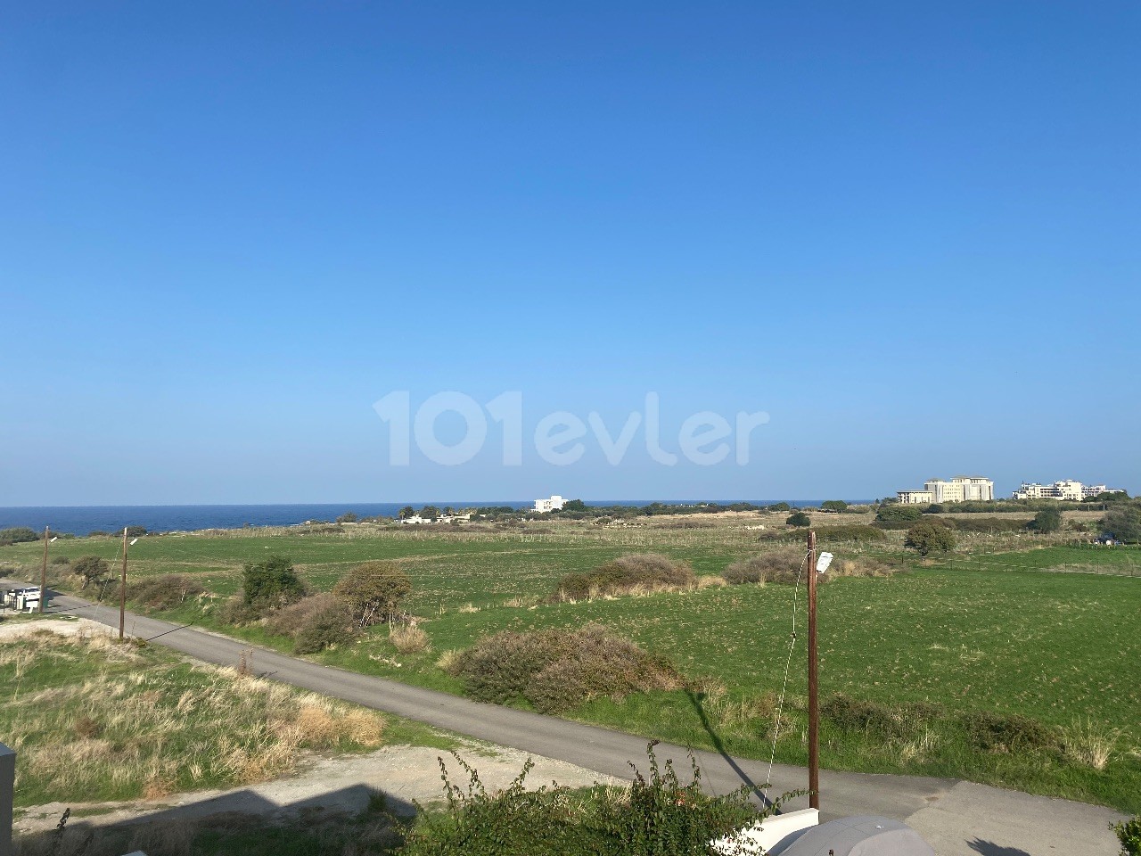 2+1 Unfurnished Flat for Rent in Kyrenia Alsancak