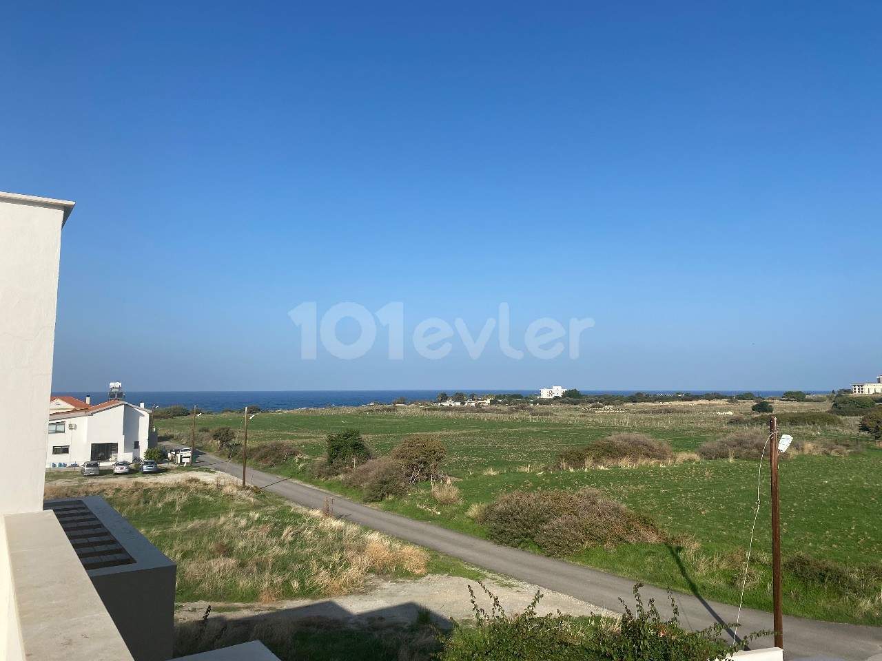 2+1 Unfurnished Flat for Rent in Kyrenia Alsancak