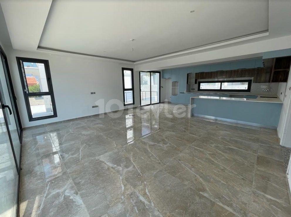 Kyrenia Alsancak Villa For Sale 3+1