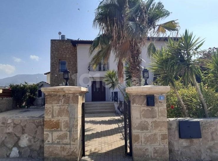 Kyrenia Catalkoy Villa For Sale 4+1