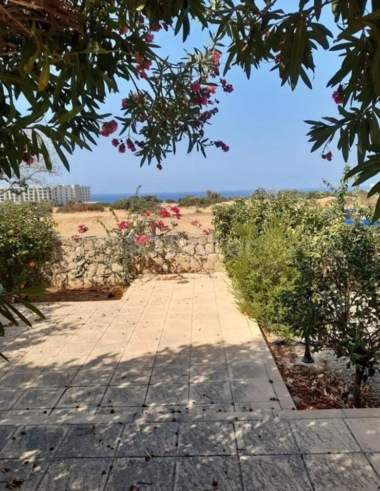 Kyrenia Catalkoy Villa For Sale 4+1