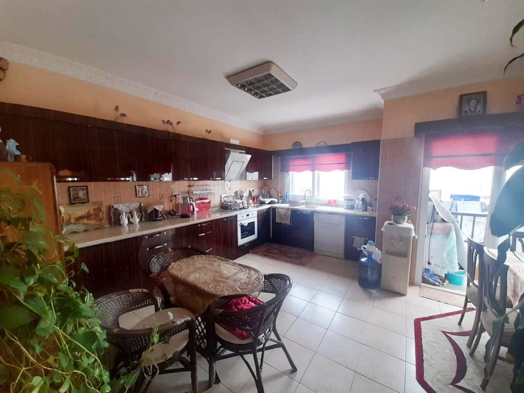 Zu verkaufen Wohnung 3+2 in Nicosia Yenikent