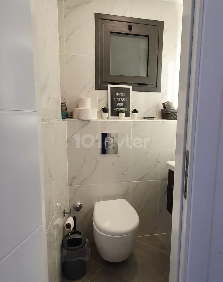 Zu verkaufen Duplex Penthouse 2+1 in Kyrenia Yukari Kyrenia