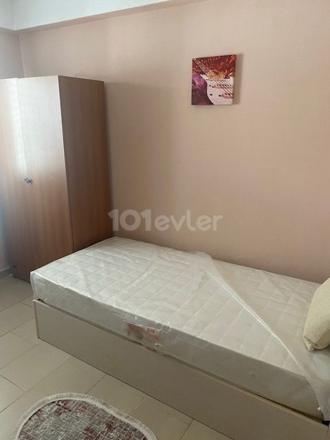 Girne Merkez Kiralık 3+1 Eşyalı Daire