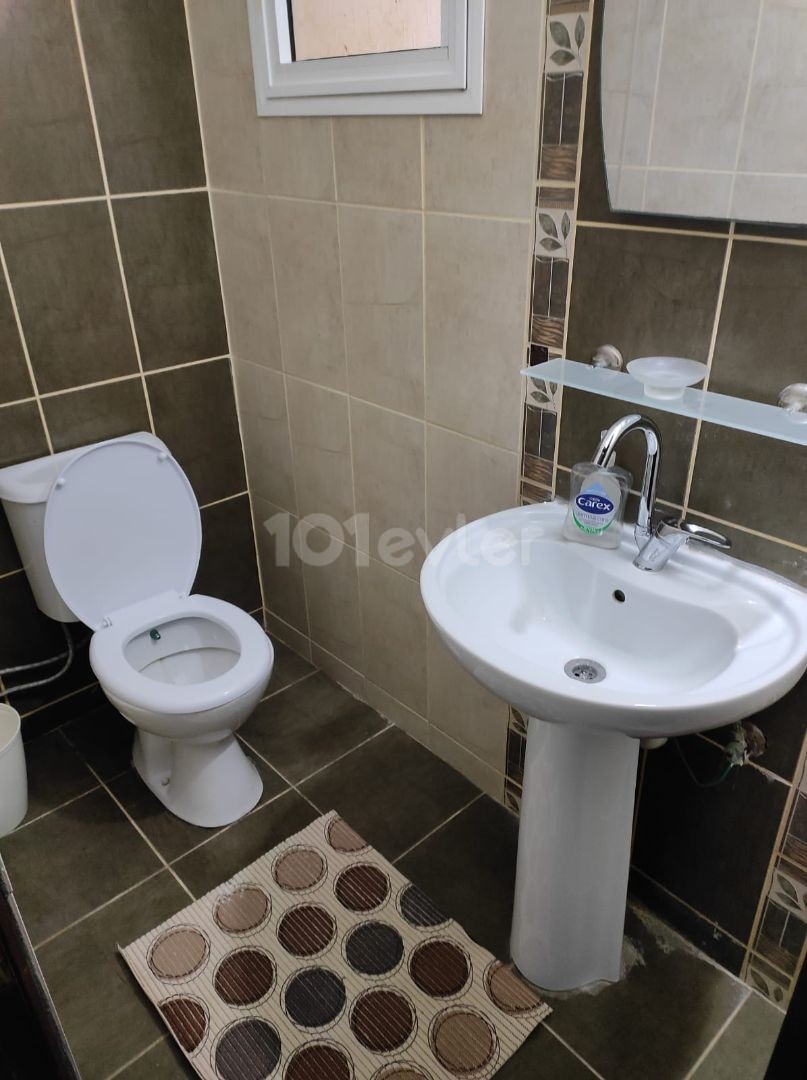 Girne Merkez Kiralık 3+1 Eşyalı Daire