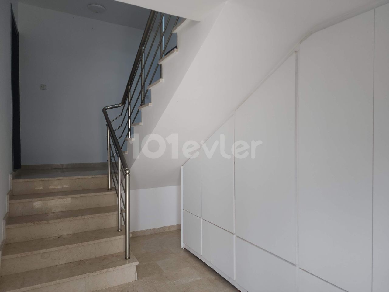 Kyrenia Alsancak 3+1 Flat For Sale