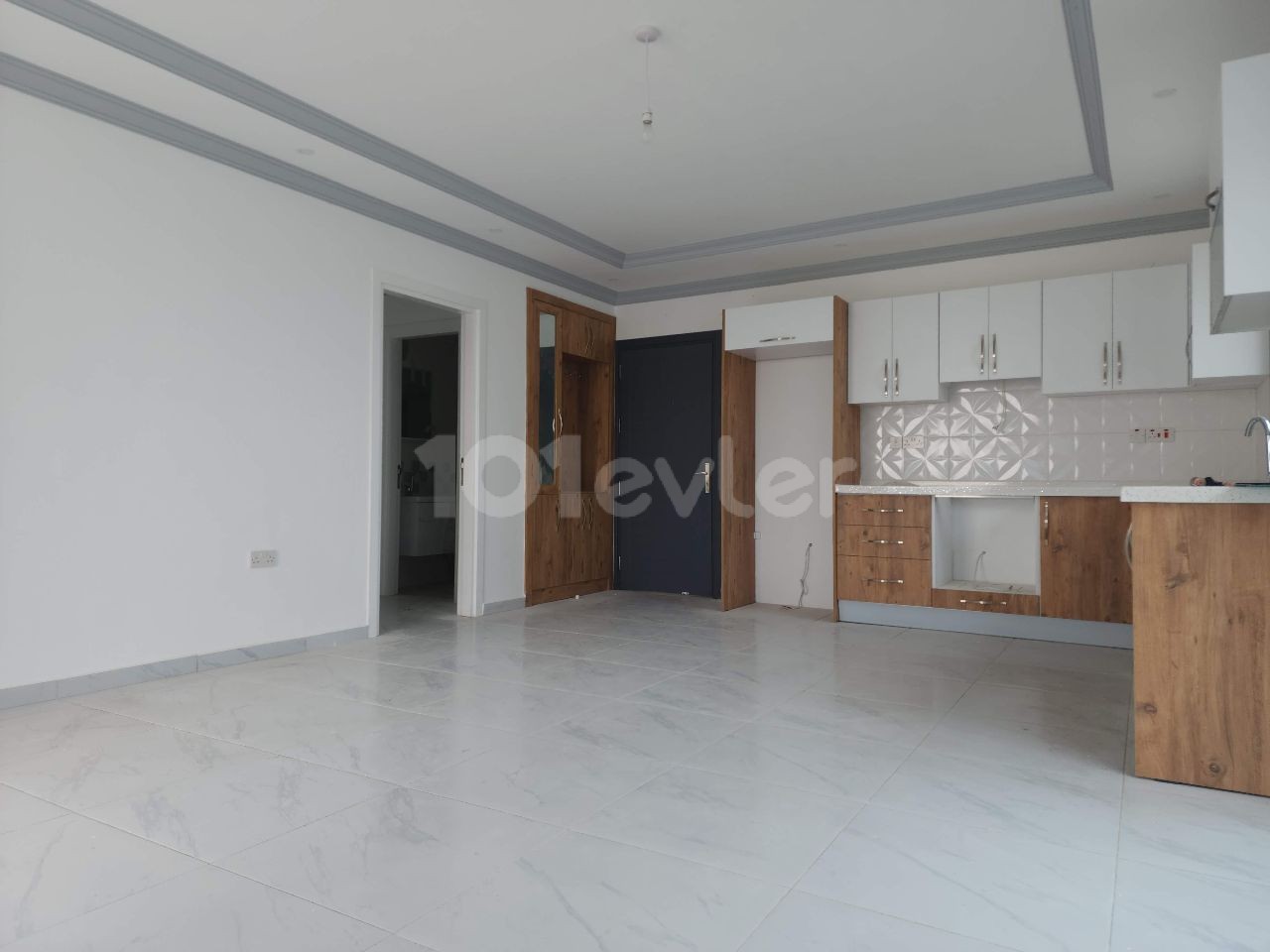 Kyrenia Alsancak 3+1 Flat For Sale