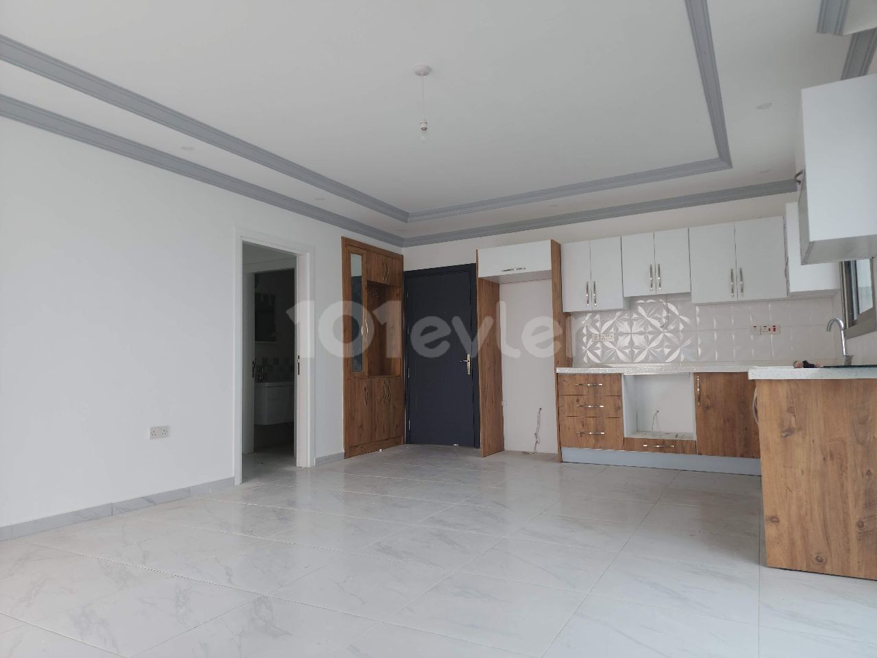 Kyrenia Alsancak 3+1 Flat For Sale