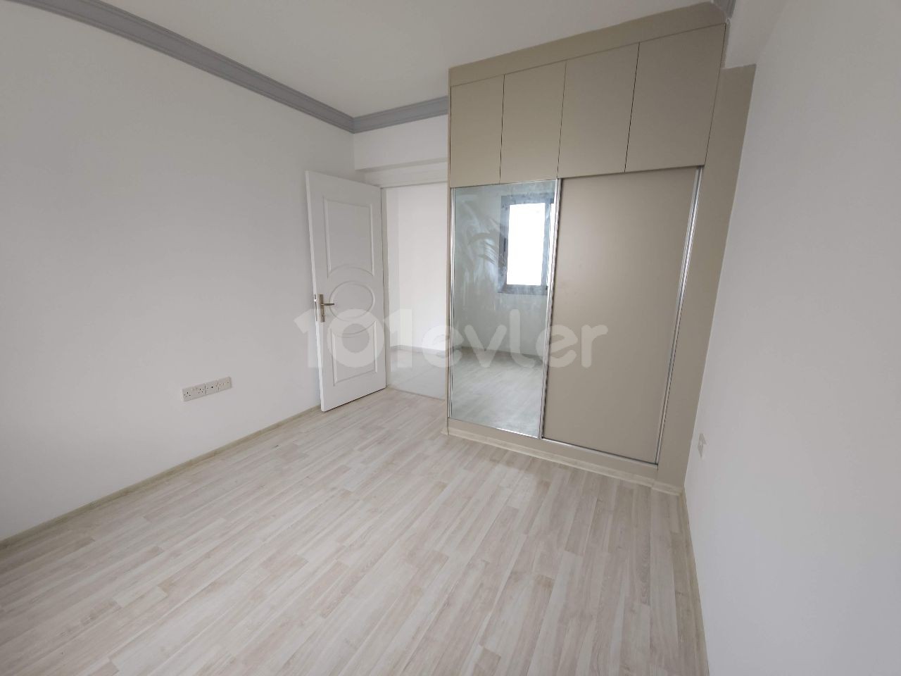 Kyrenia Alsancak 3+1 Flat For Sale