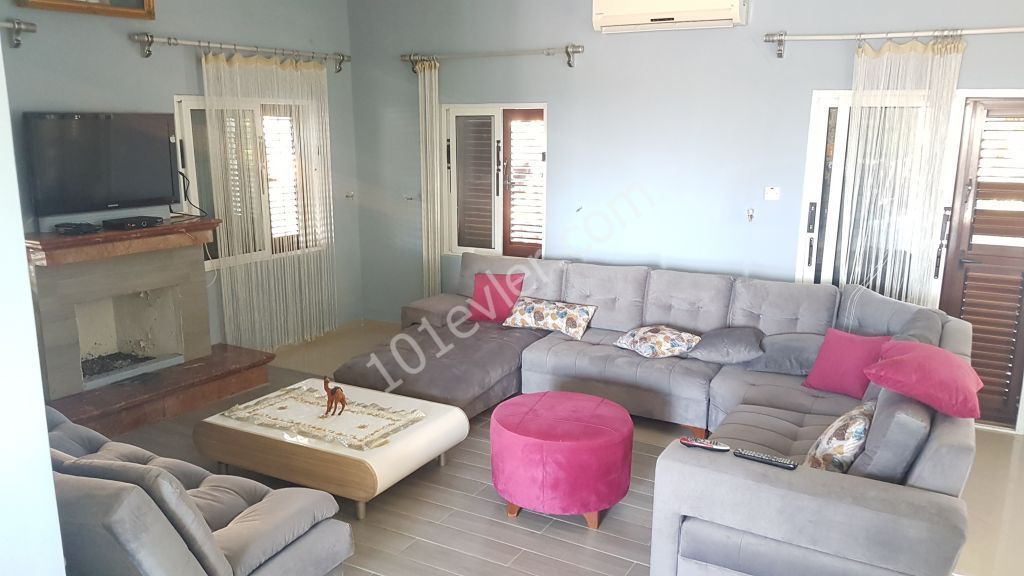 Villa For Sale in Karşıyaka, Kyrenia