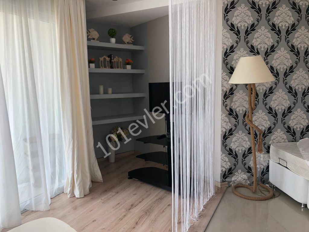 Studio Flat To Rent in Alsancak, Kyrenia