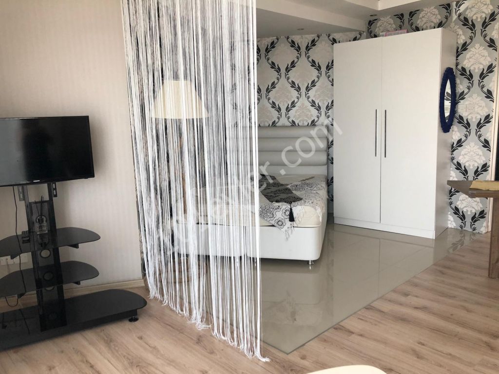 Studio Flat To Rent in Alsancak, Kyrenia