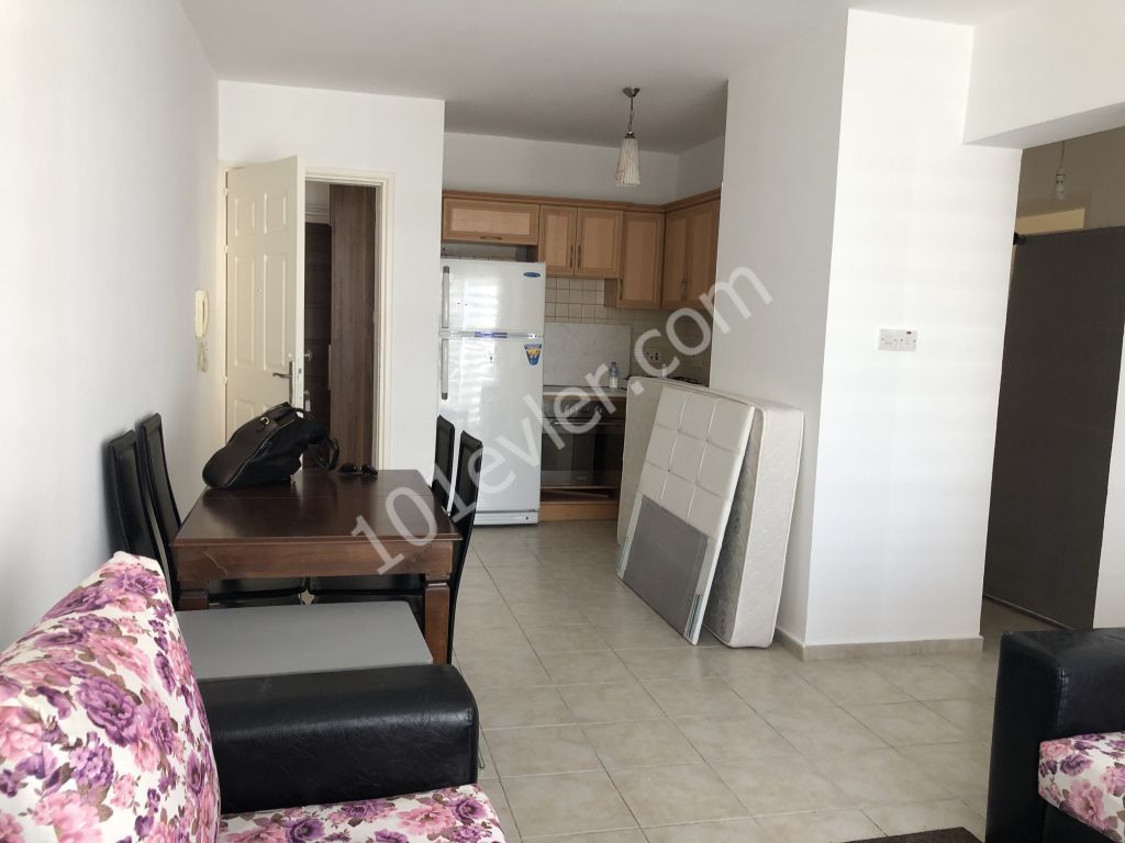 Girne merkezde patara sitesi yanında 2+1 eşyalı daire