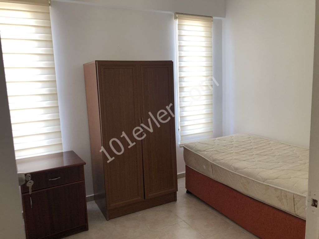 Girne merkezde patara sitesi yanında 2+1 eşyalı daire